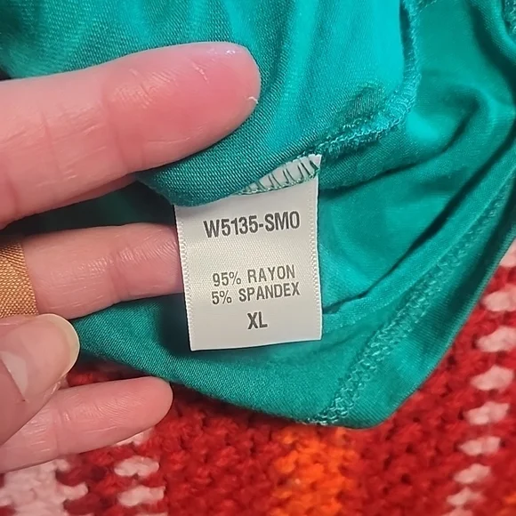 Women's Teal Sleeveless Top - Picture 2 of 3